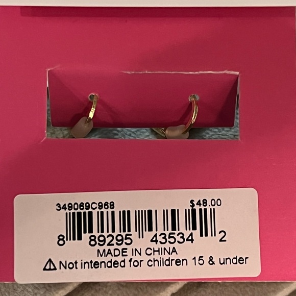 NWT Betsy Johnson Dragonfly Mismatched Earrings - Picture 9 of 9